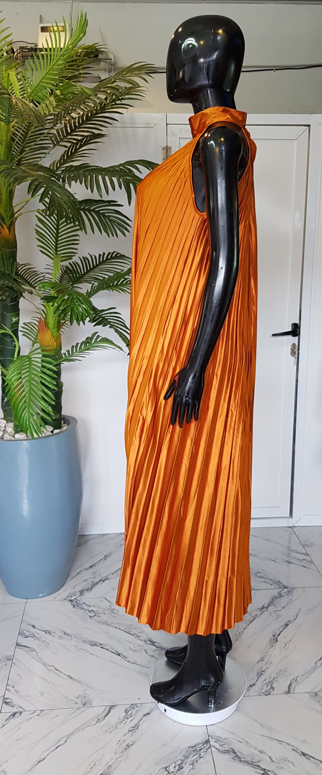 Pleated Halter Maxi Dress – Elegant Golden Glow - Image 6